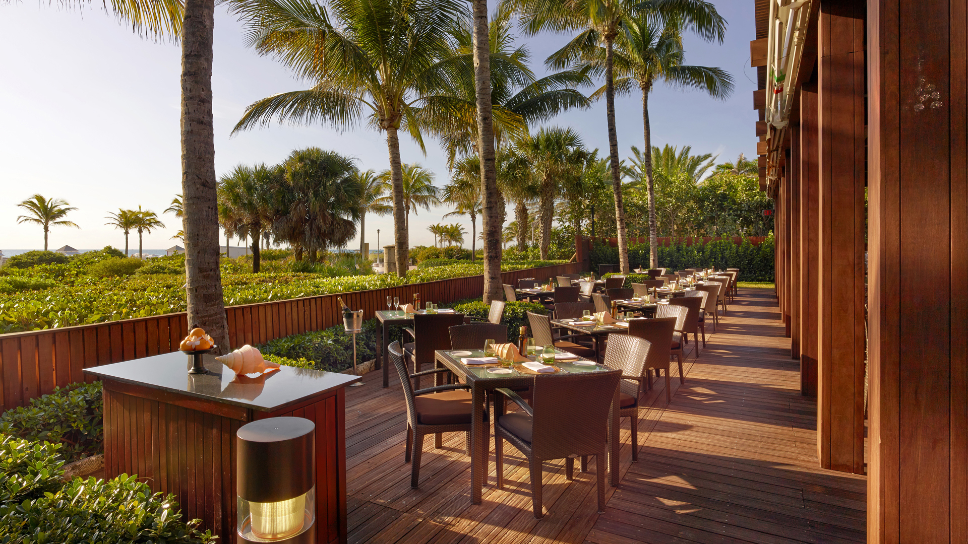  Luxury Florida Holidays, The Setai Miami, Pool & Beach Bar