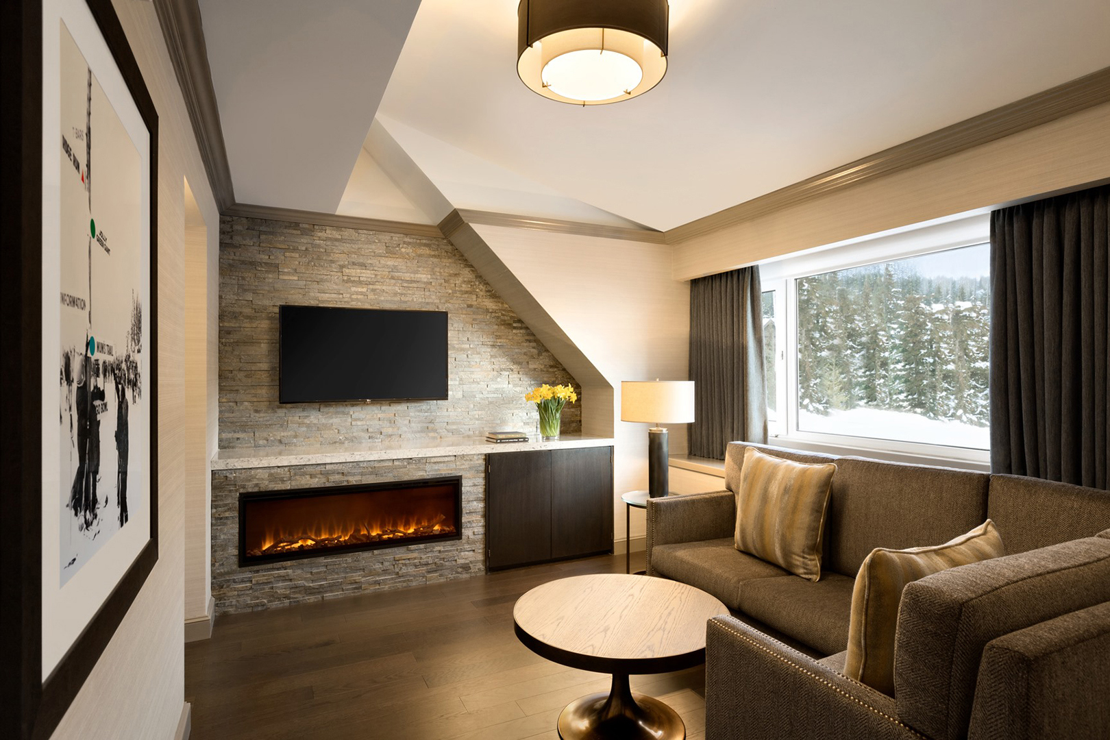 Ski & Snow, Canada, Fairmont Chateau Whistler, Alpine suite lounge