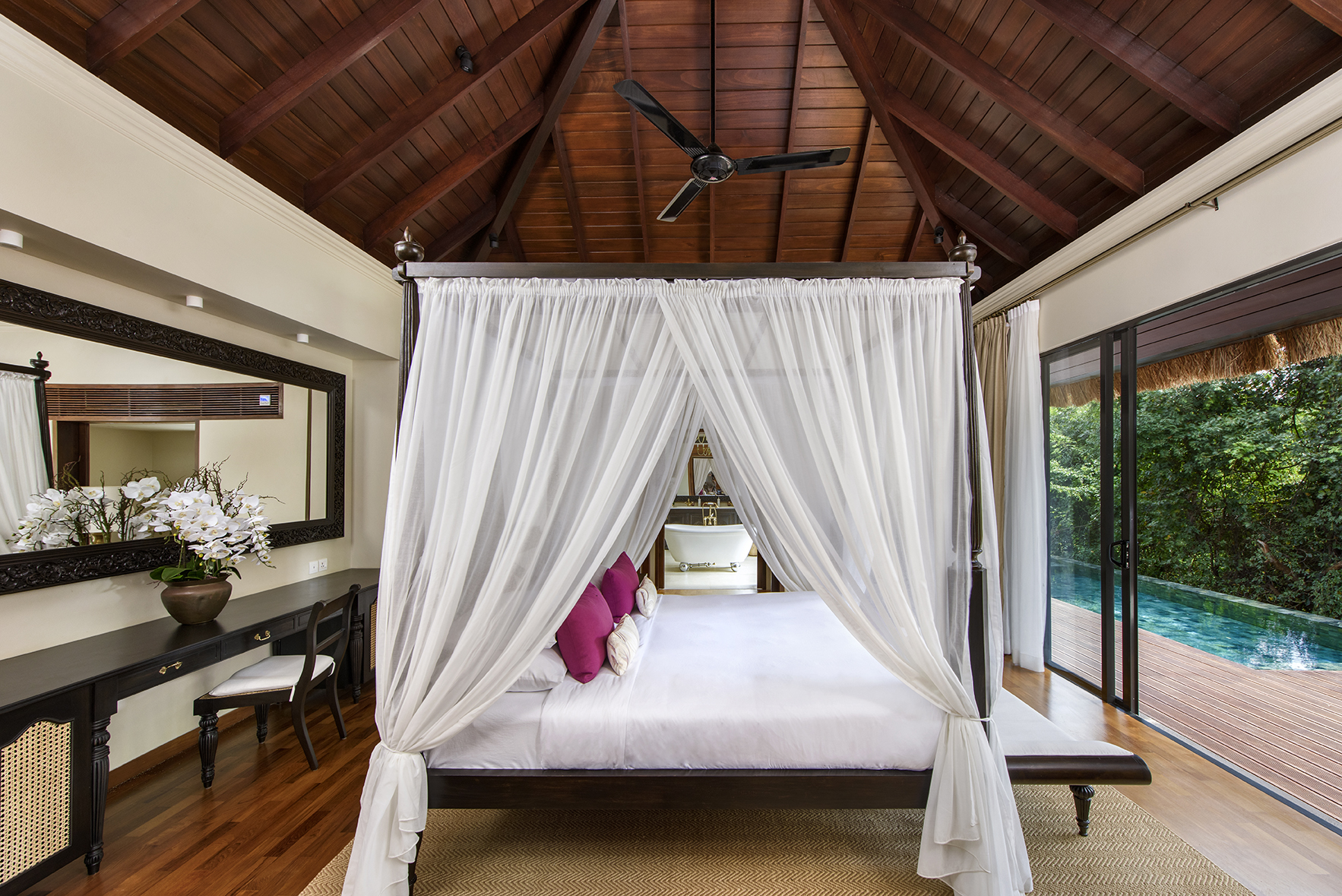 Asia, Sri Lanka, Ulagalla, bedroom with four poster bed facing out to private pool