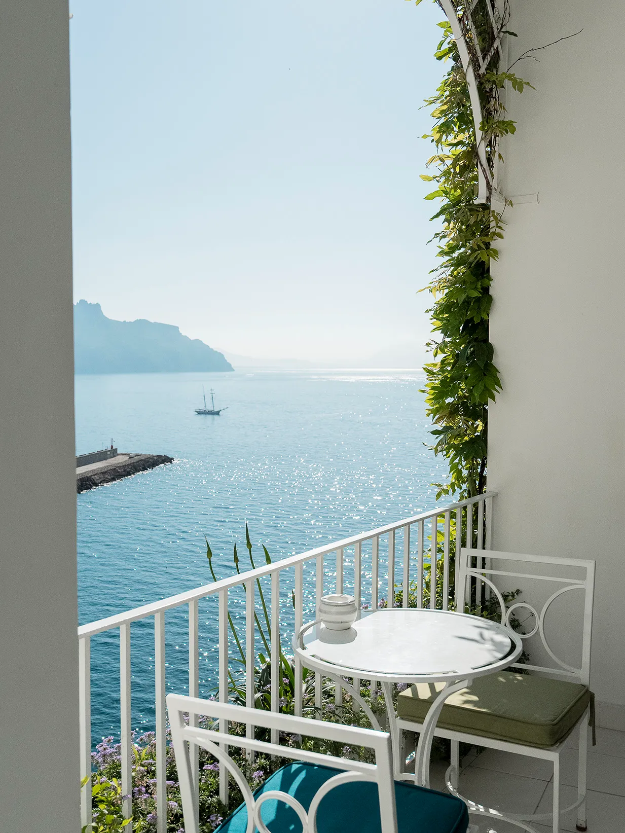 Europe, Italy, Amalfi Coast, Hotel Miramalfi, table for two on a balcony with a sea view