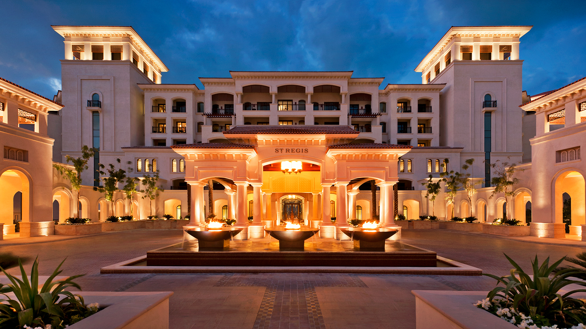 Indian Ocean, Arab Emirates, Abu Dhabi, The St. Regis Saadiyat Island Resort, Hotel Exterior