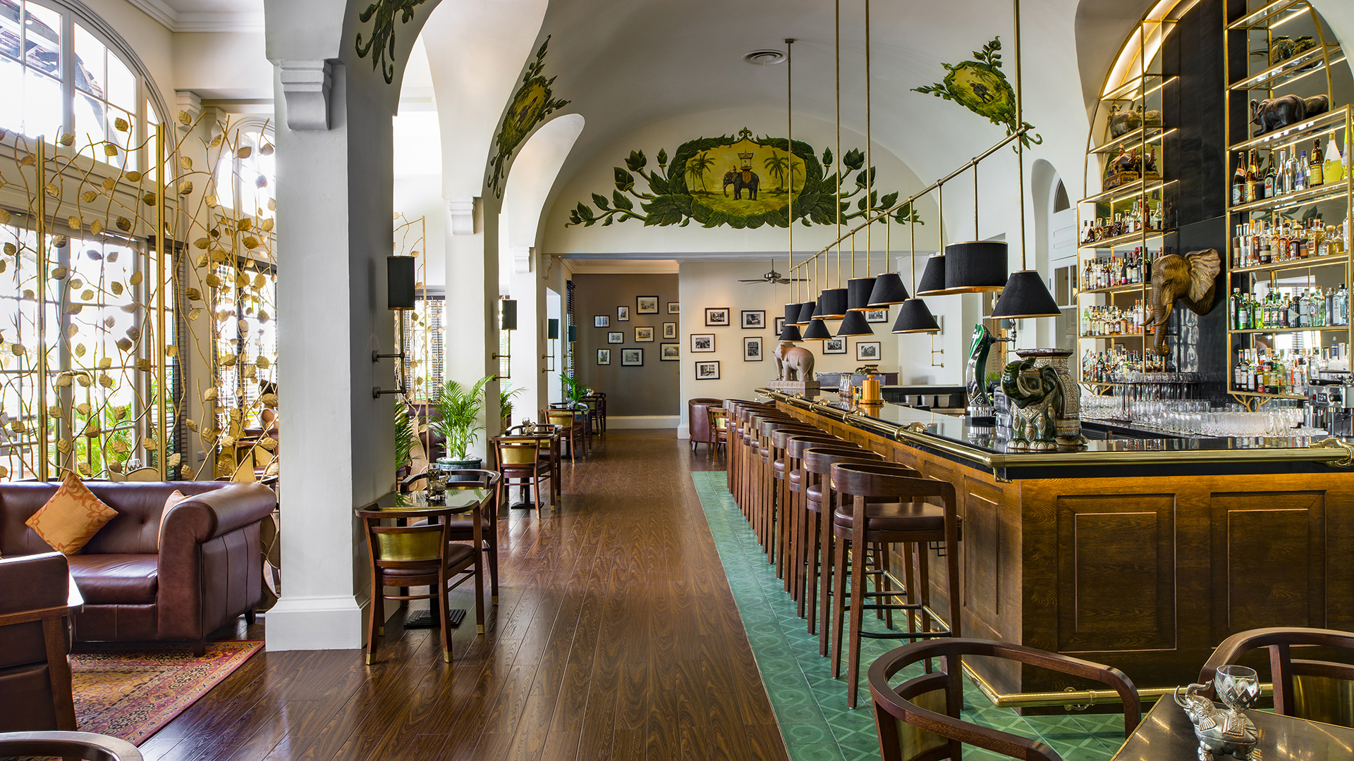 Worldwide, Cambodia, Raffles Hotel Le Royal, Elephant bar
