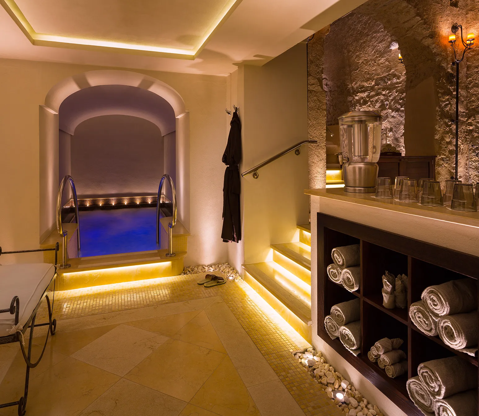 Europe, Italy, Amalfi Coast, Monastero Santa Rosa, spa 