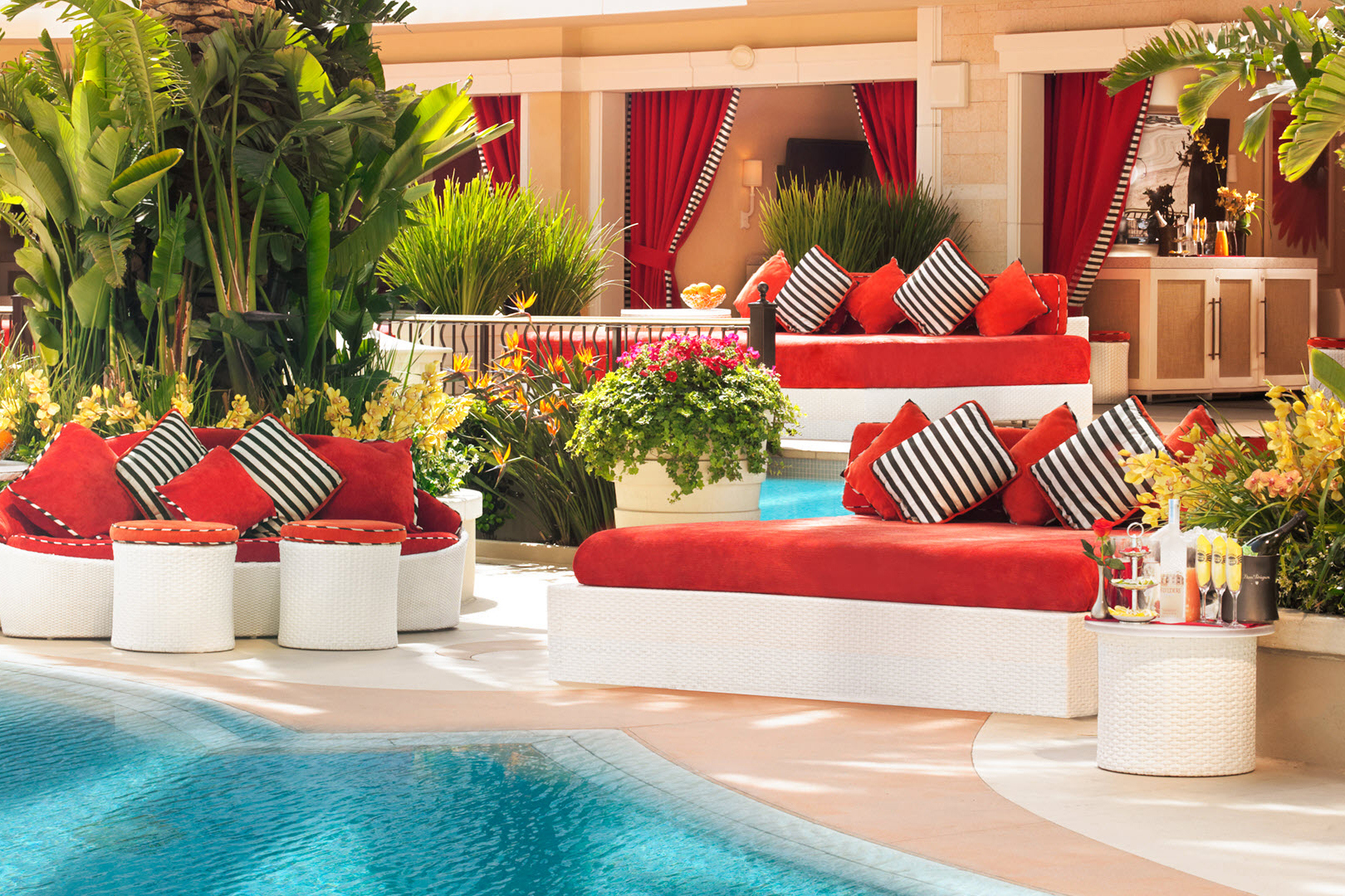 USA, Luxury Las Vegas Holidays, Encore at Wynn Las Vegas, Pool