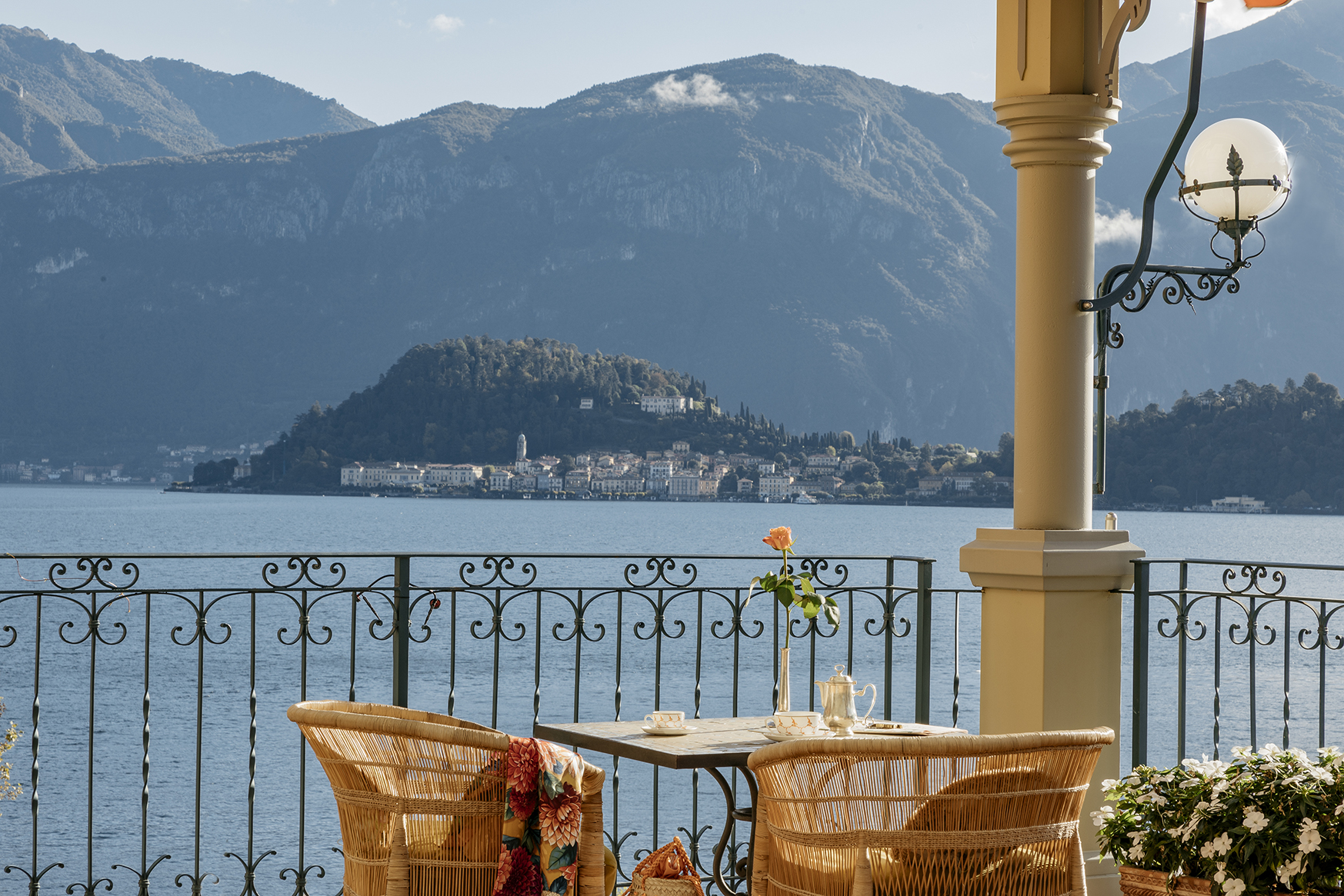 Europe, Italy, Italian Lakes, Lake Como, Grand Hotel Tremezzo, table for two on T Bar Terrace with lake view