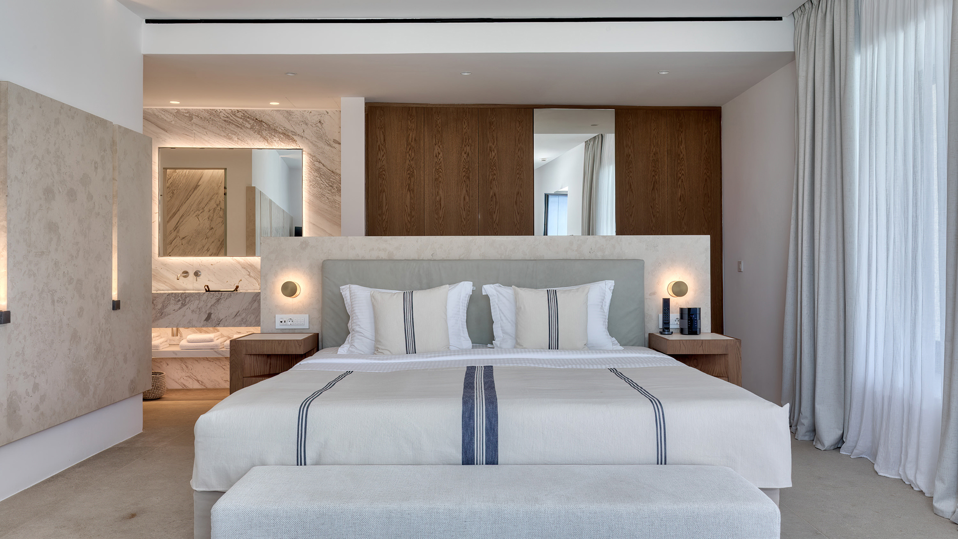 Europe, Greece, Mykonos, Cali Mykonos, Suite bed