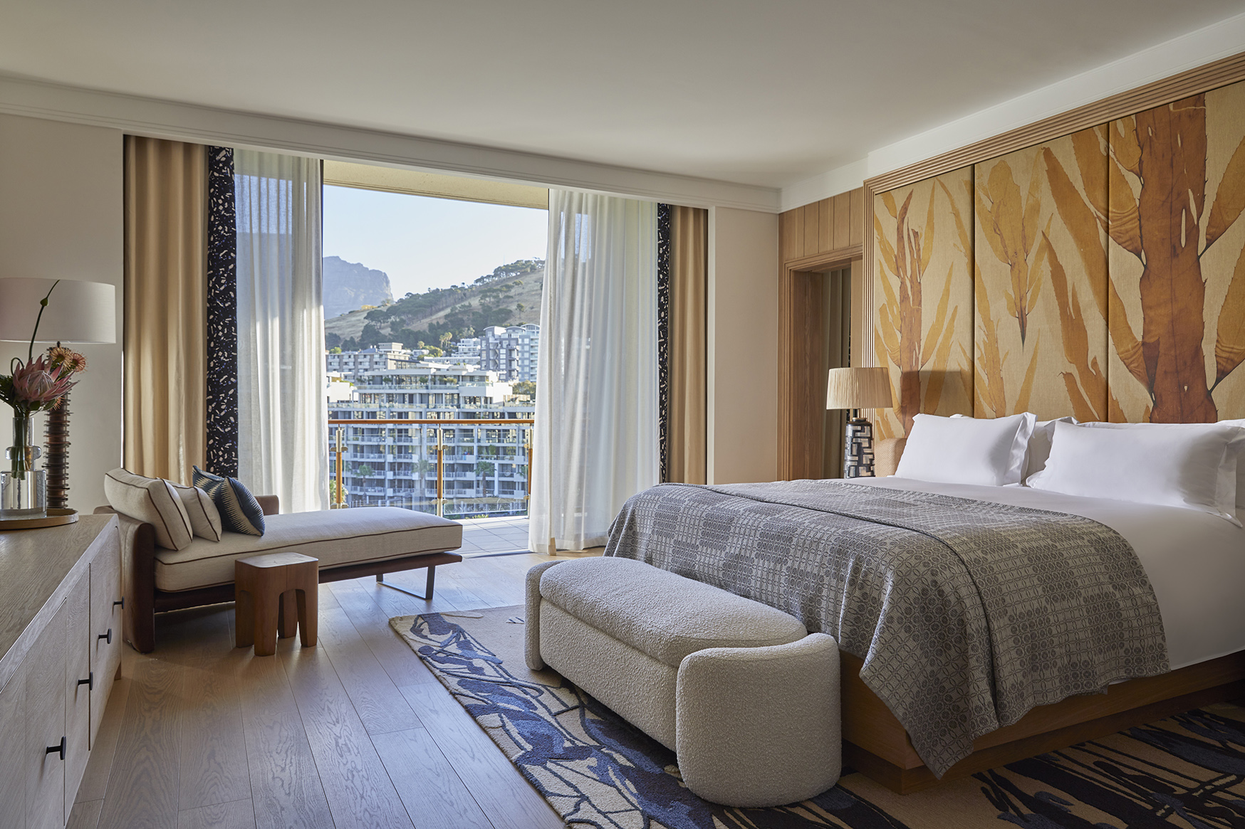 Africa, South Africa, One&Only Cape Town, presidential suite bedroom 