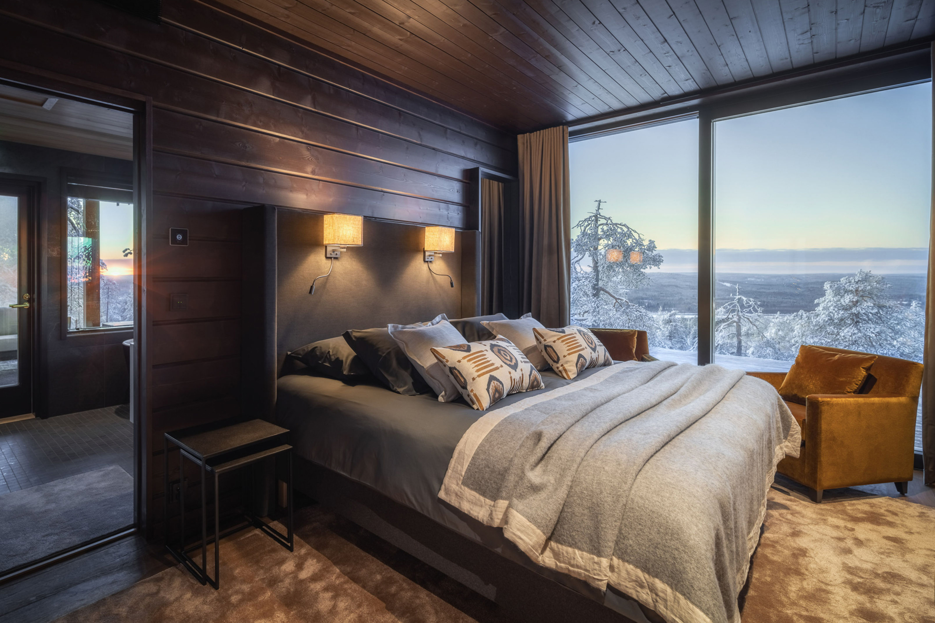 Europe Ski, Finnish Lapland, Octola Private Wilderness, Villa Master Bedroom