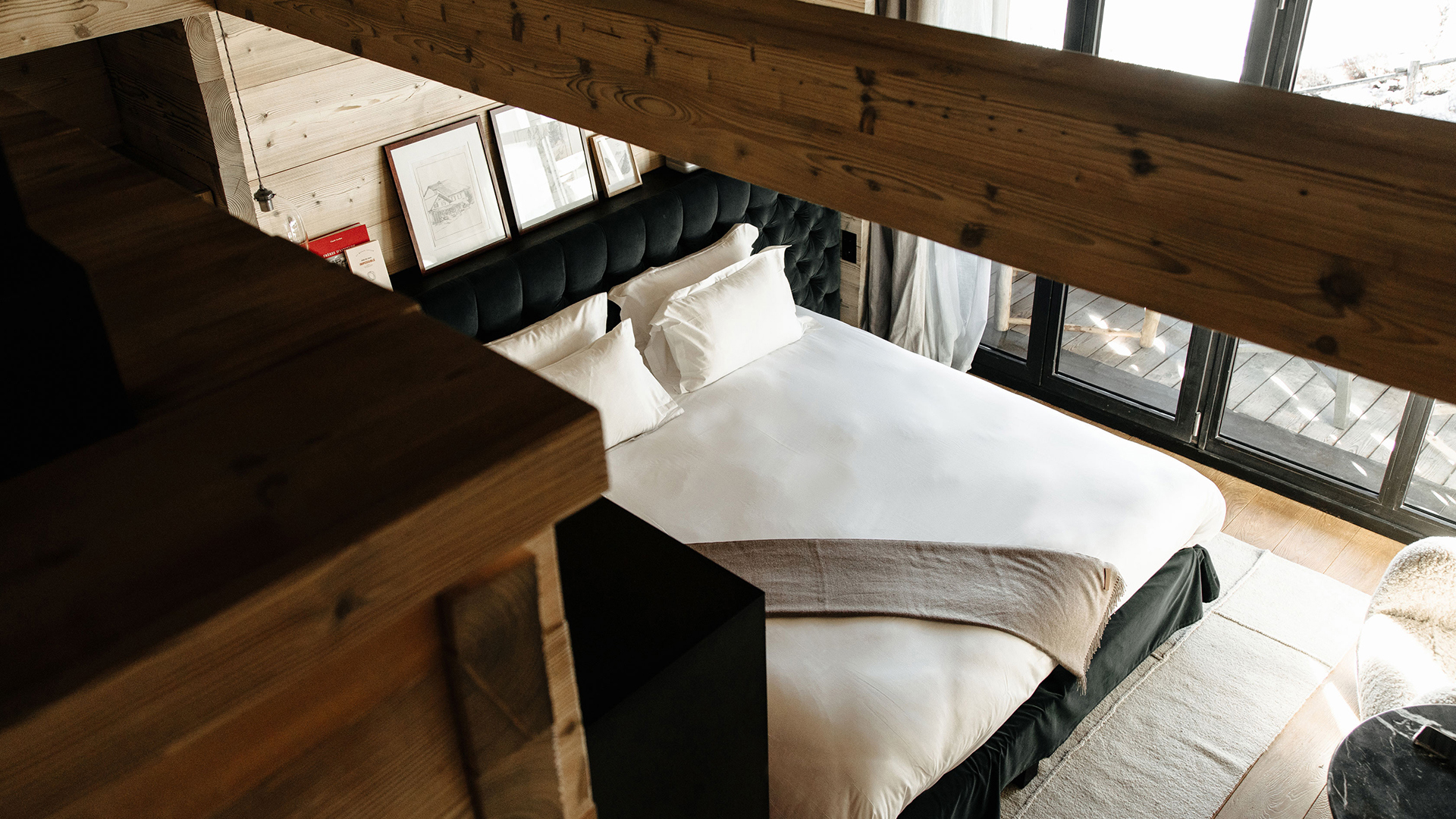 Europe Ski, France, L'Alpaga Hotel, Suite from mezzanine