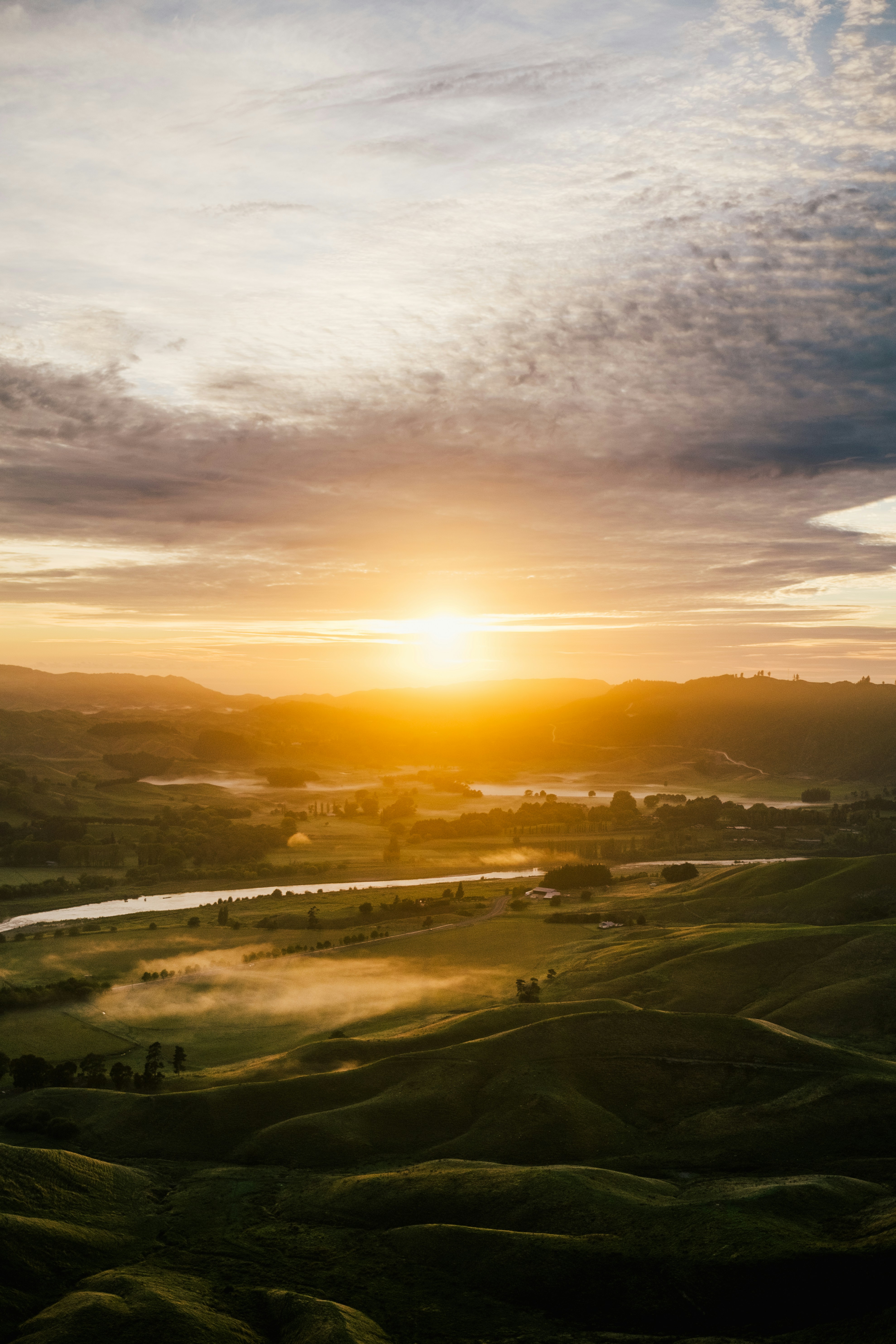 Sunset over the Tuki Tuki Valley in the Hawke's Bay region in New Zealand