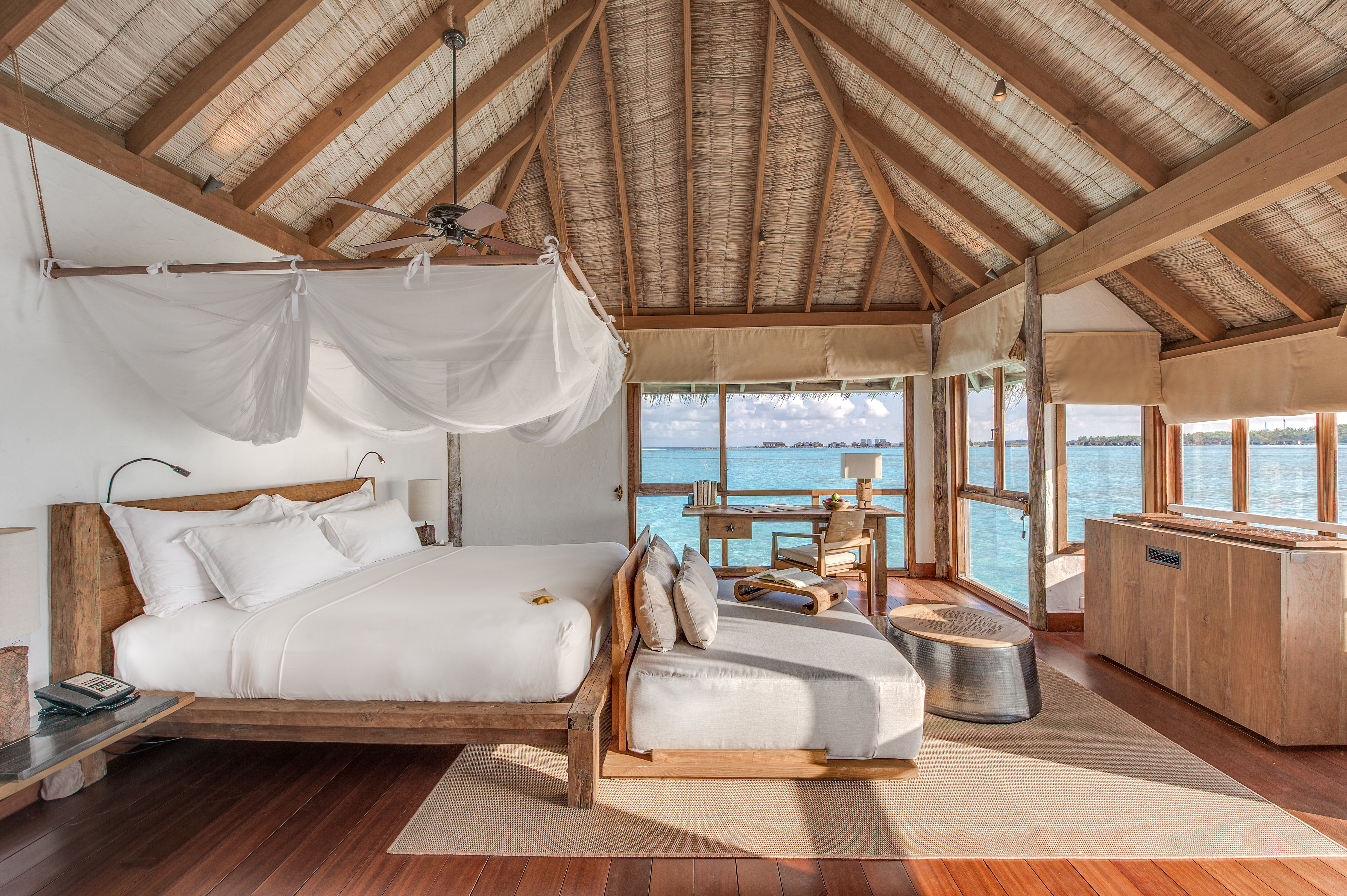 Indian Ocean, Maldives, Gili Lankanfushi, Residence Bedroom