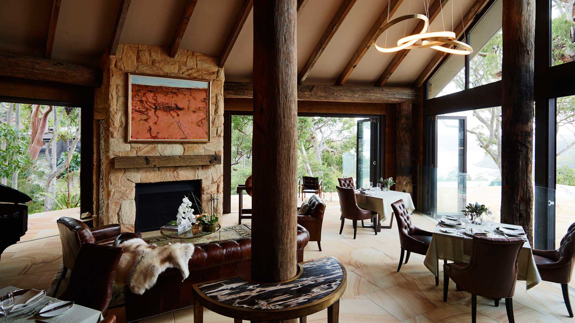  Worldwide, Australia, Pretty Beach House, Main dining room