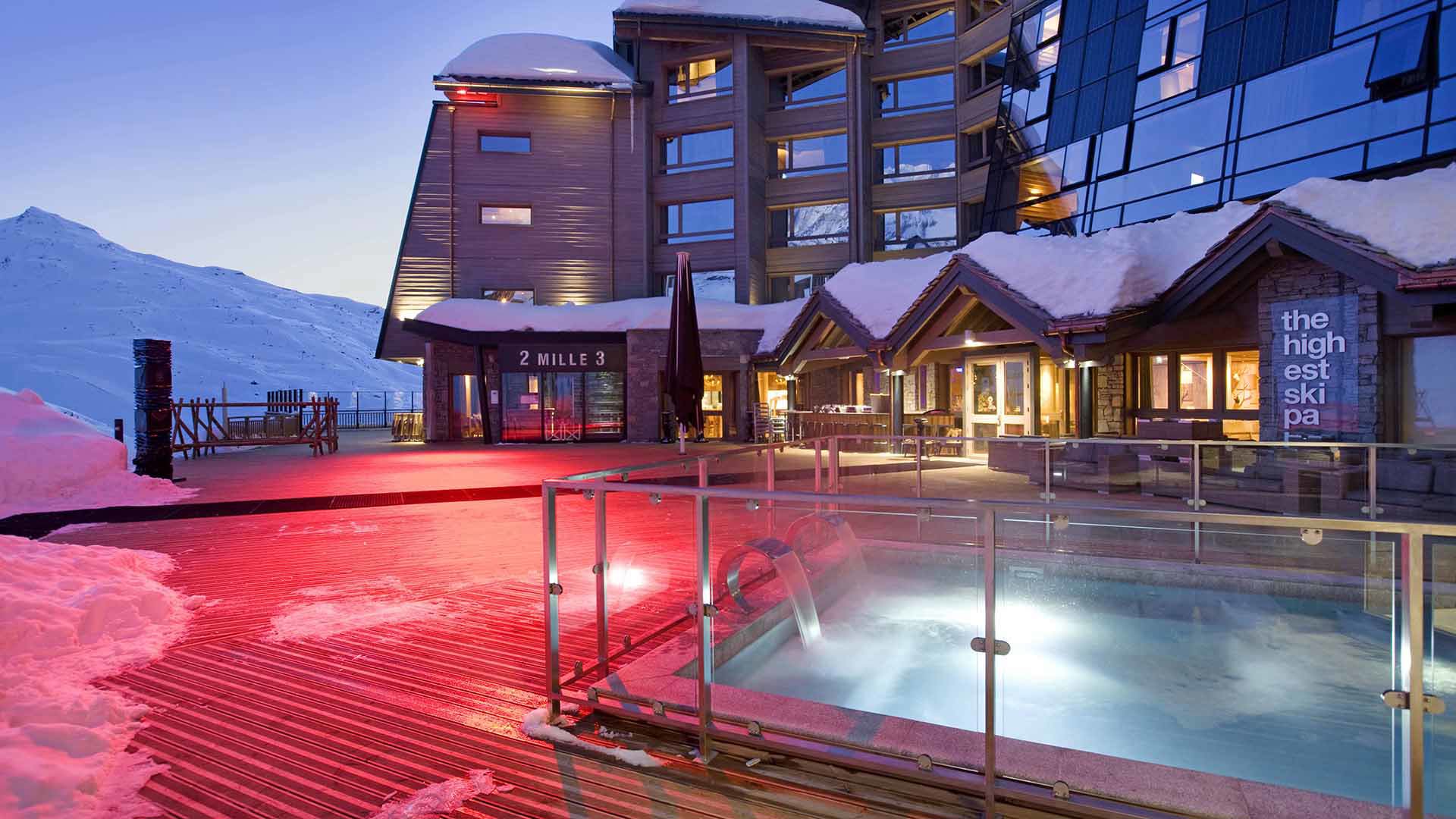 Ski & Snow, The Three Valleys, France, Altapura, Outdoor pool