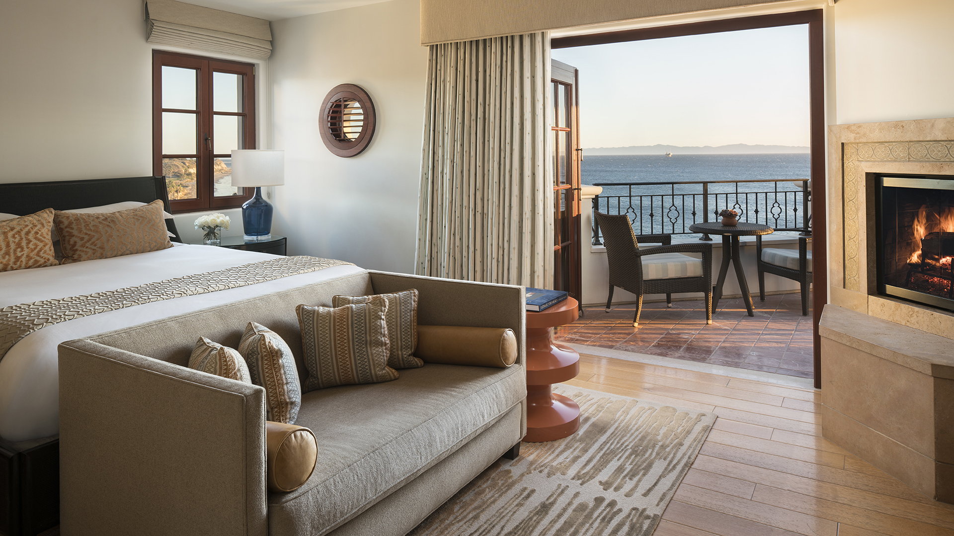  North America & Canada, California, Ritz-Carlton Bacara, Barcara Bedroom