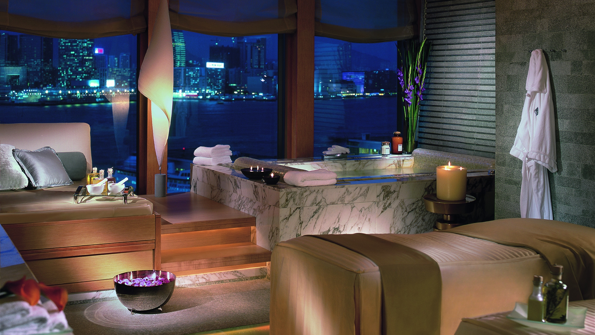 Asia, Hong Kong, Four Seasons Hotel Hong Kong, Spa Treatment & Massage