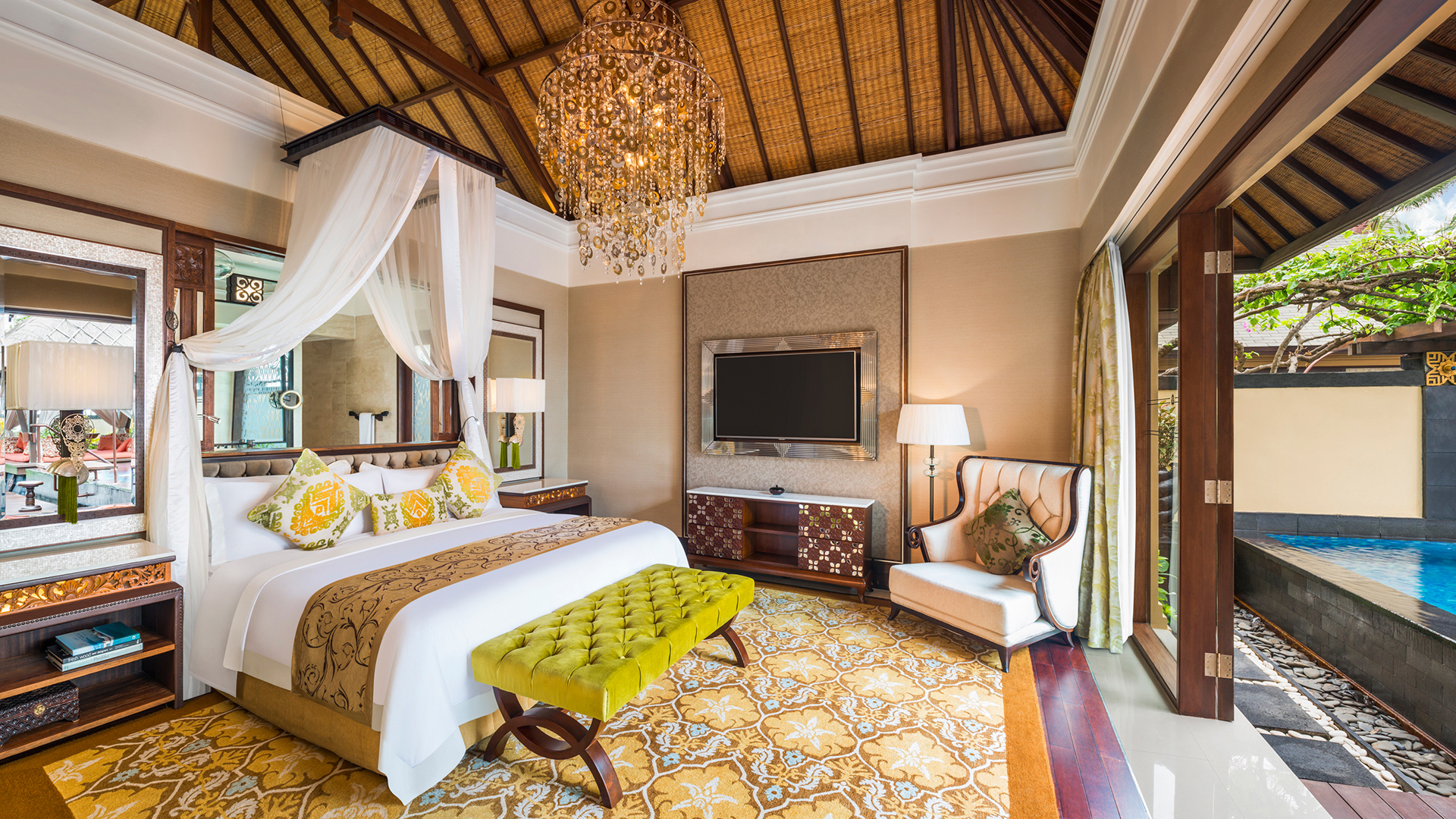  Worldwide, Indonesia, Bali, The St. Regis Bali, Strand Villa Bedroom