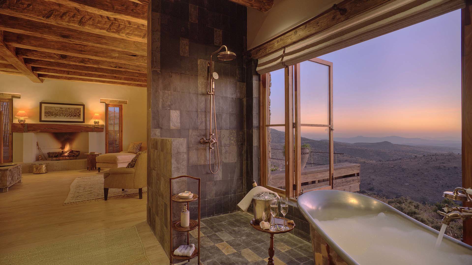  Africa, Kenya, Lengishu, Whydah bathroom