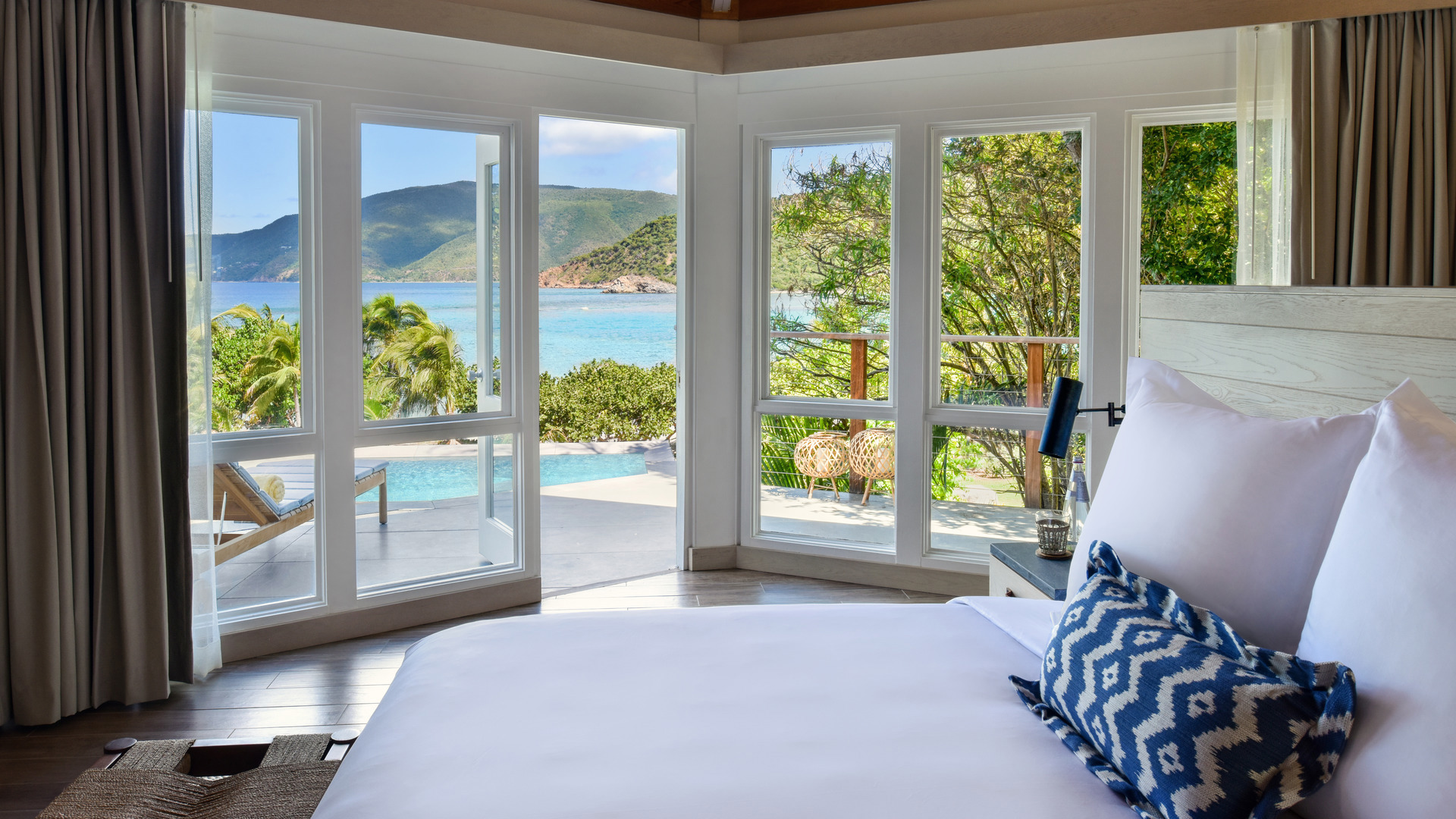  Caribbean, British Virgin Islands, Little Dix Bay, On Bedroom Pool Suite Bedroom