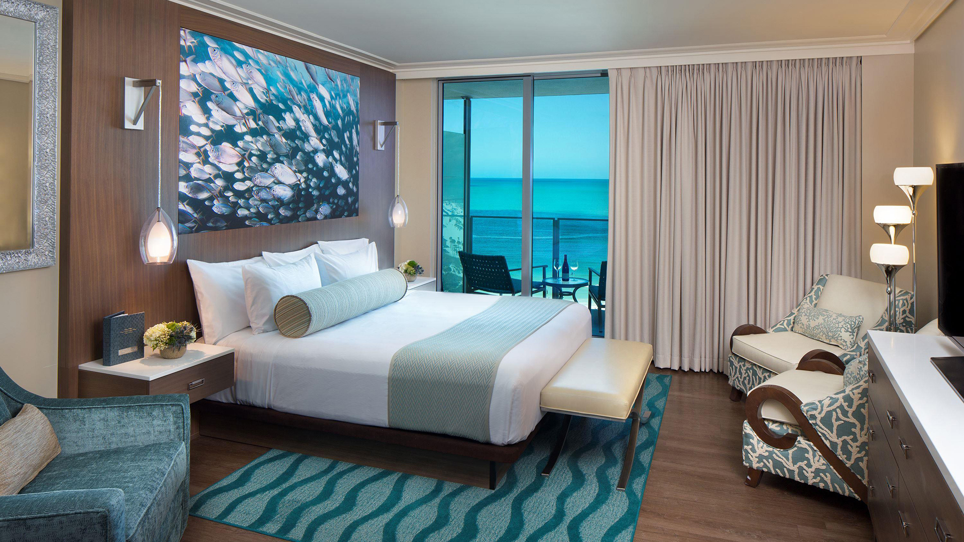  USA, Florida, Opal Sands Resort, King Guest Room